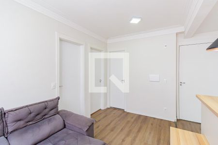 Sala/Cozinha de apartamento para alugar com 2 quartos, 40m² em Parque Maria Helena, São Paulo