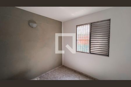 Quarto 1 de apartamento para alugar com 2 quartos, 50m² em Jardim Marilu, São Paulo