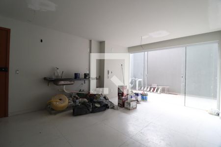 Sala de apartamento para alugar com 2 quartos, 58m² em Tibery, Uberlândia