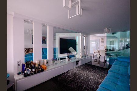 Sala de TV  de casa à venda com 4 quartos, 320m² em Jardim da Saúde, São Paulo