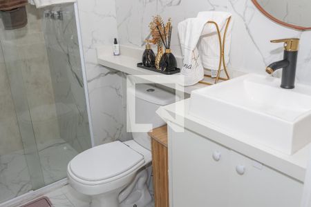 Banheiro da Suíte de apartamento à venda com 2 quartos, 55m² em Vila Anastácio, São Paulo