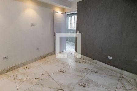 Quarto de casa para alugar com 1 quarto, 59m² em Jardim Leonidas Moreira, São Paulo