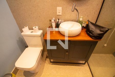 Banheiro da Suíte 1 de casa para alugar com 4 quartos, 140m² em Vila Cordeiro, São Paulo