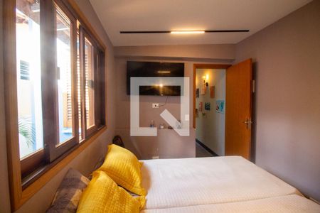 Suíte 1 de casa para alugar com 4 quartos, 140m² em Vila Cordeiro, São Paulo