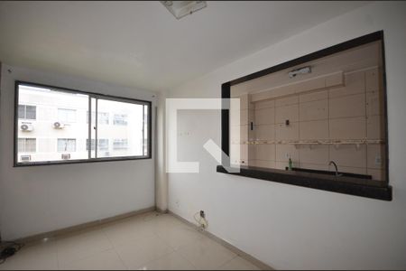 Sala de apartamento para alugar com 2 quartos, 43m² em Honório Gurgel, Rio de Janeiro