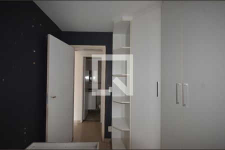 Quarto 1 de apartamento para alugar com 2 quartos, 43m² em Honório Gurgel, Rio de Janeiro