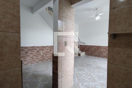 Sala de casa para alugar com 1 quarto, 100m² em Taquara, Rio de Janeiro