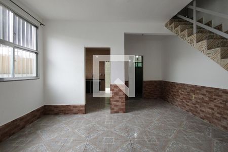 Sala de casa para alugar com 1 quarto, 100m² em Taquara, Rio de Janeiro
