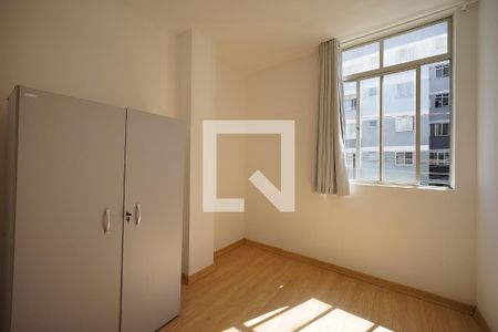 Quarto 2 de apartamento para alugar com 2 quartos, 75m² em Campinas, São José