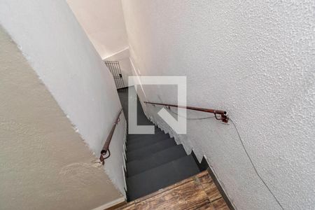 Hall da entrada - Escada de acesso de apartamento para alugar com 1 quarto, 92m² em Vista Alegre, Rio de Janeiro