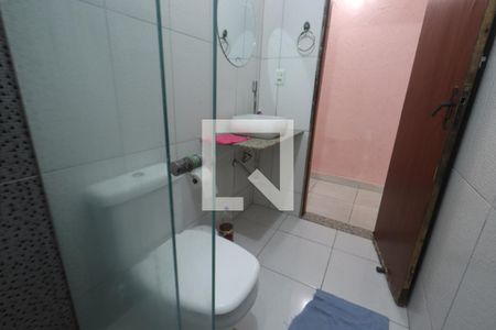 Banheiro da Suíte de casa para alugar com 2 quartos, 150m² em Jardim Adutora, São Paulo