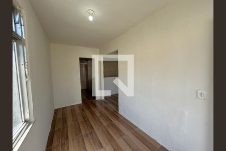 Sala de casa para alugar com 2 quartos, 60m² em Rocha Miranda, Rio de Janeiro