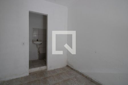Sala / Quarto de kitnet/studio para alugar com 1 quarto, 25m² em Vila Marieta, São Paulo