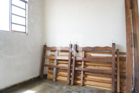 Quarto 1 de casa à venda com 3 quartos, 70m² em Cachoeirinha, Belo Horizonte