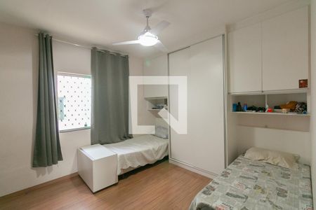 Casa à venda com 2 quartos, 70m² em Santa Monica, Belo Horizonte