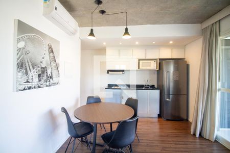 Sala de apartamento para alugar com 1 quarto, 63m² em Cidade Monções, São Paulo