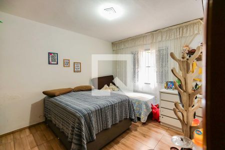 Quarto 1 de casa à venda com 5 quartos, 250m² em Vila Pirajussara, São Paulo