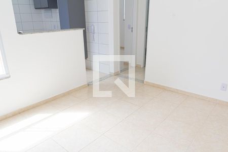 Sala de apartamento para alugar com 2 quartos, 43m² em Cosmos, Rio de Janeiro