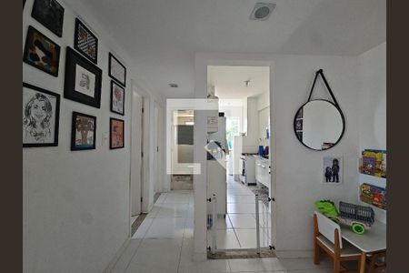 Corredor de apartamento para alugar com 2 quartos, 82m² em Matatu, Salvador