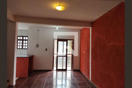 Casa à venda com 3 quartos, 160m² em Costa E Silva, Porto Alegre