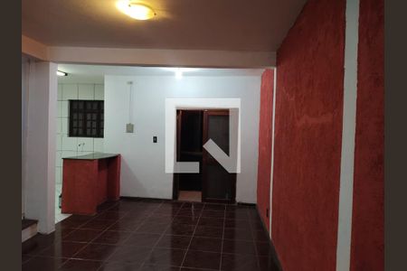 Sala de casa à venda com 3 quartos, 160m² em Costa E Silva, Porto Alegre