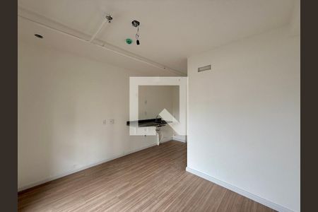Quarto de kitnet/studio à venda com 0 quarto, 24m² em Vila Cordeiro, São Paulo