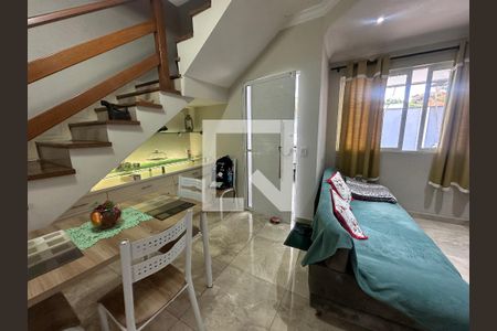 Sala de casa de condomínio à venda com 3 quartos, 136m² em Nova Aldeinha, Barueri
