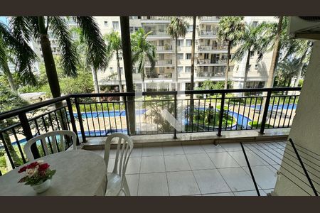 Varanda de apartamento para alugar com 2 quartos, 70m² em Barra da Tijuca, Rio de Janeiro