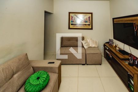 Casa à venda com 3 quartos, 360m² em Minas Caixa, Belo Horizonte