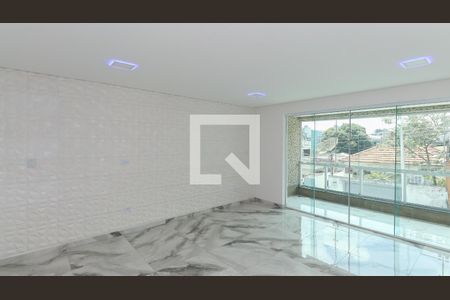 Suíte 1 de casa para alugar com 4 quartos, 200m² em Vila Isolina Mazzei, São Paulo