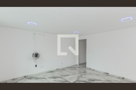 Suíte 1 de casa para alugar com 4 quartos, 200m² em Vila Isolina Mazzei, São Paulo