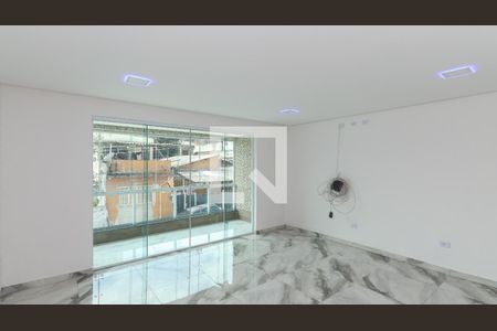 Suíte 1 de casa para alugar com 4 quartos, 200m² em Vila Isolina Mazzei, São Paulo