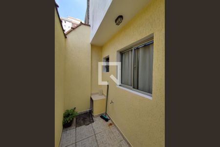 Quintal  de casa à venda com 3 quartos, 140m² em Vila Caraguatá, São Paulo