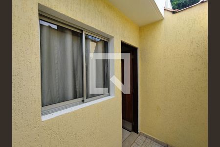 Quintal  de casa à venda com 3 quartos, 140m² em Vila Caraguatá, São Paulo