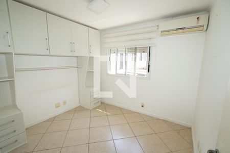 Quarto 2 de casa de condomínio para alugar com 2 quartos, 170m² em Jardim Itu, Porto Alegre