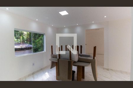 Casa de Condomínio para alugar com 5 quartos, 295m² em Santa Barbara, Niterói