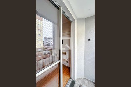 Varanda de apartamento para alugar com 2 quartos, 48m² em Vila Carrão, São Paulo