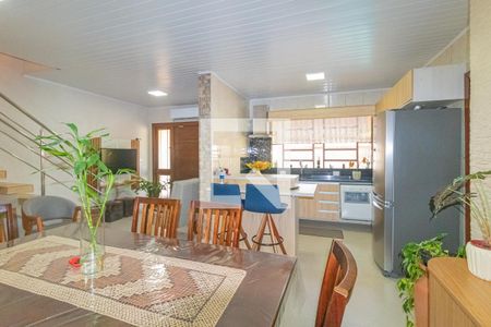 Sala de casa à venda com 2 quartos, 170m² em Harmonia, Canoas