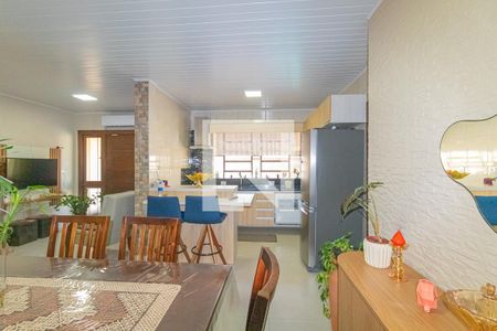 Sala de casa à venda com 2 quartos, 170m² em Harmonia, Canoas