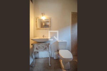 Banheiro da Suíte de casa para alugar com 7 quartos, 280m² em Tristeza, Porto Alegre