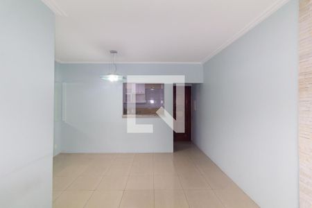 Sala de apartamento para alugar com 3 quartos, 74m² em Parque Tomas Saraiva, São Paulo