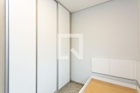 Quarto 1  de casa para alugar com 4 quartos, 196m² em Vila Popular, São Paulo