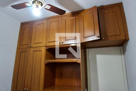 Quarto 1 - Armários de apartamento para alugar com 3 quartos, 121m² em Floresta, Belo Horizonte