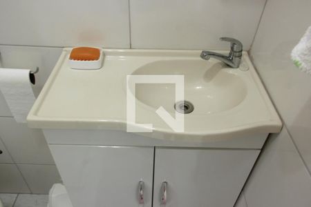 Banheiro da Suíte de apartamento para alugar com 2 quartos, 47m² em José Menino, Santos