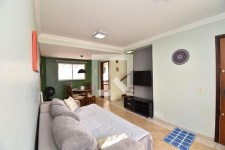 Sala de casa de condomínio para alugar com 3 quartos, 110m² em Bairro Alto, Curitiba