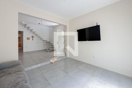 Sala de casa para alugar com 3 quartos, 234m² em Vila Monumento, São Paulo