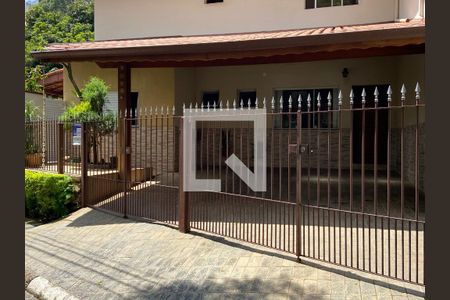 Fachada de casa à venda com 4 quartos, 220m² em Jardim Guadalupe, Osasco