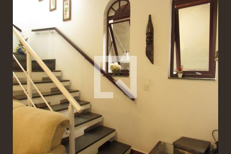 Sala de casa à venda com 4 quartos, 220m² em Jardim Guadalupe, Osasco