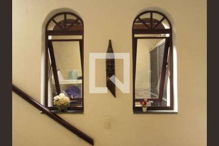 Casa à venda com 4 quartos, 220m² em Jardim Guadalupe, Osasco