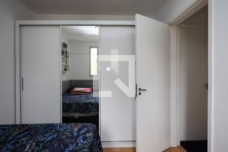 Quarto 1 de apartamento para alugar com 2 quartos, 43m² em Parque Munhoz, São Paulo